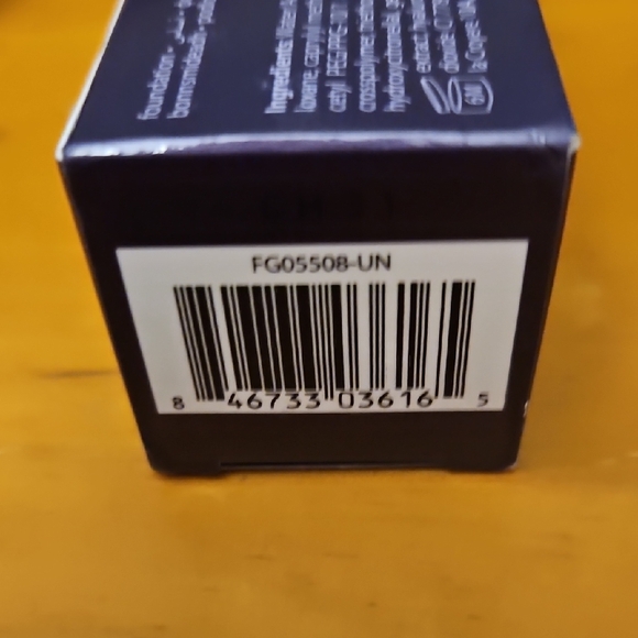 NIB Tarte Double Duty Beauty Face Tape Foundation - Mahogany Golden - Picture 4 of 6